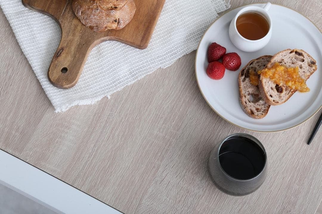 《新品・送料無料》【3点セット】 Cary 幅70cmテーブル+チェア2脚