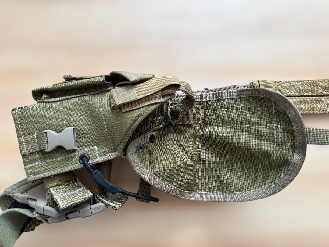 実物 新品 未使用 LBT 0372 ホルスター カーキ 左用