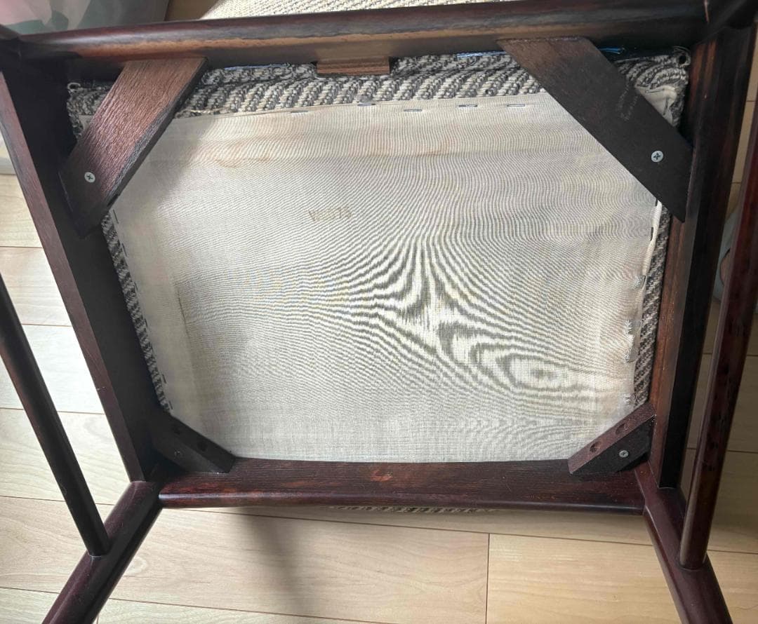 1980年代のカリモク家具　円形テーブルと椅子２脚セット