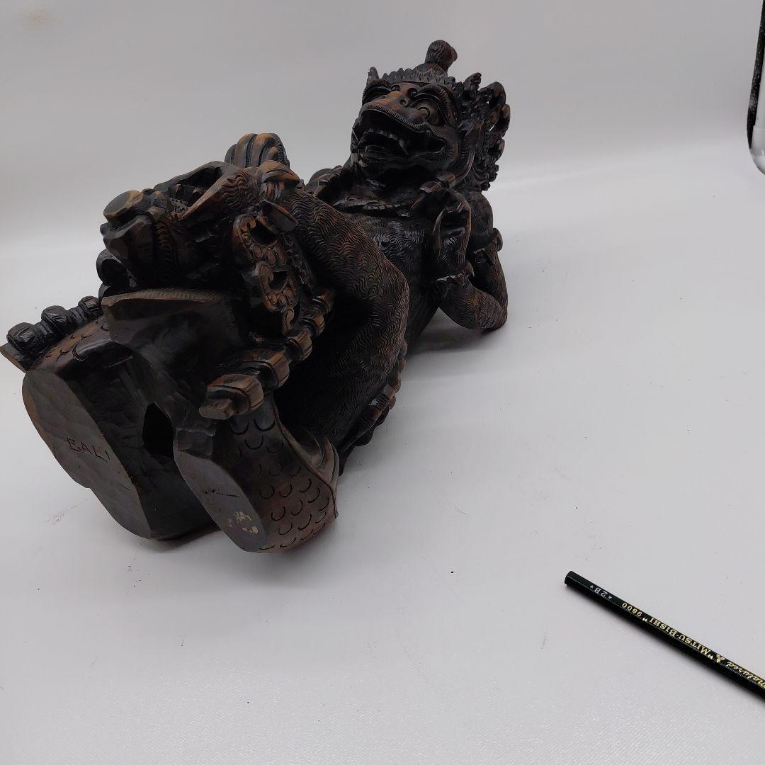 バリ　ハヌマーンと龍　黒檀彫刻