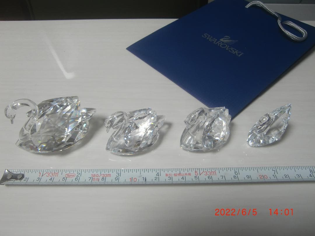 スワロフスキー Swarovski  『スワン4Ｐ【Ｌ・Ｍ2・Ｍ閉】』　Ｓ17Ｂ