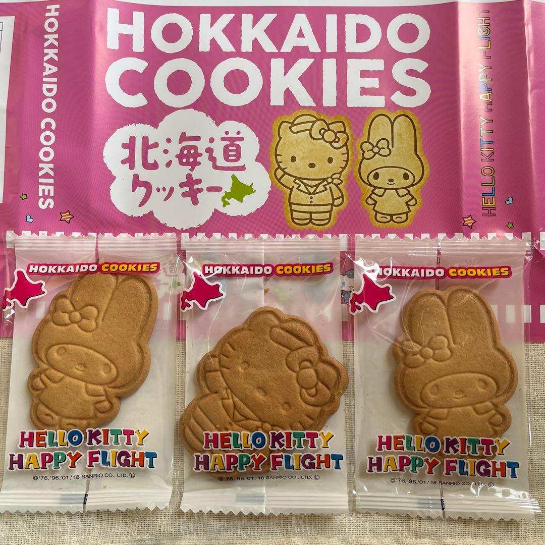 HOKKAIDO COOKIES 新千歳空港限定 キティ、マイメロ計3枚 - メルカリ