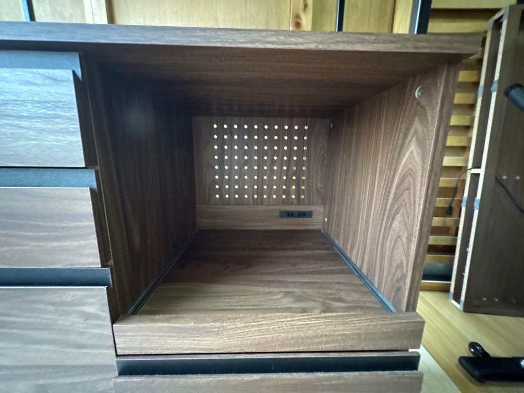 【引取or直配送】YMWORLD (ワイエムワールド) 食器棚