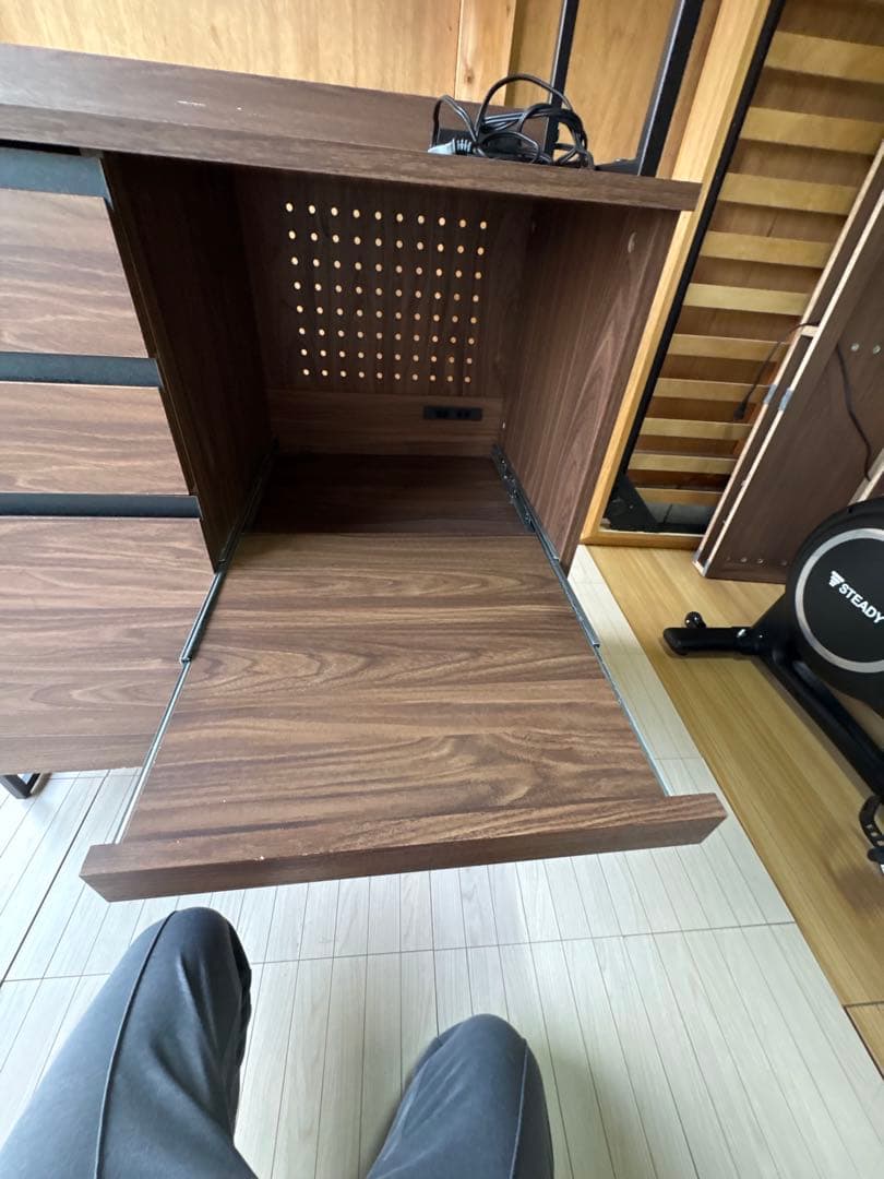 【引取or直配送】YMWORLD (ワイエムワールド) 食器棚