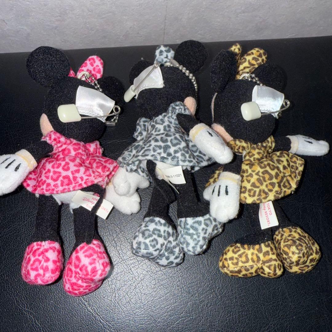 ⭐︎レア⭐︎廃盤　ディズニー　ミニー　ヒョウ柄ぬいぐるみバッジ　キーホルダー　平成