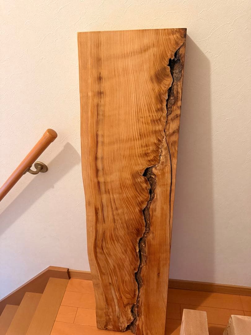 天然杉の一枚板極上木目サイドテーブルやベンチ、ラックなどに蜜蝋クリーム仕上げ