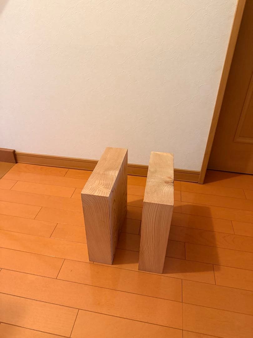 天然杉の一枚板極上木目サイドテーブルやベンチ、ラックなどに蜜蝋クリーム仕上げ