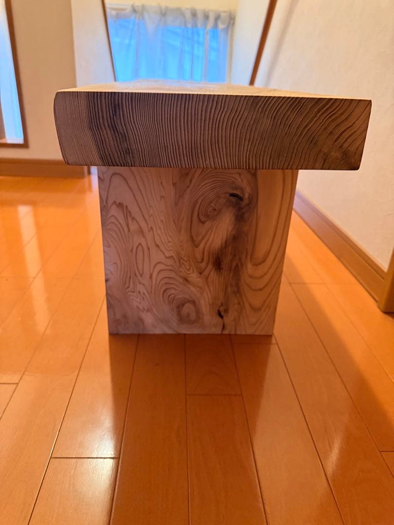 天然杉の一枚板極上木目サイドテーブルやベンチ、ラックなどに蜜蝋クリーム仕上げ