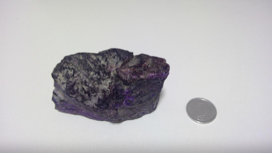 スギライト　パワーストーン原石　置物