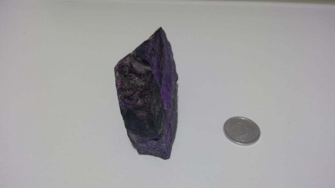 スギライト　パワーストーン原石　置物