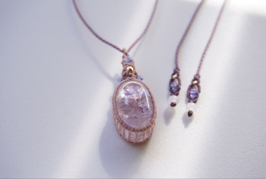 ピンクアメジスト　タンザナイト　マクラメ　ネックレス