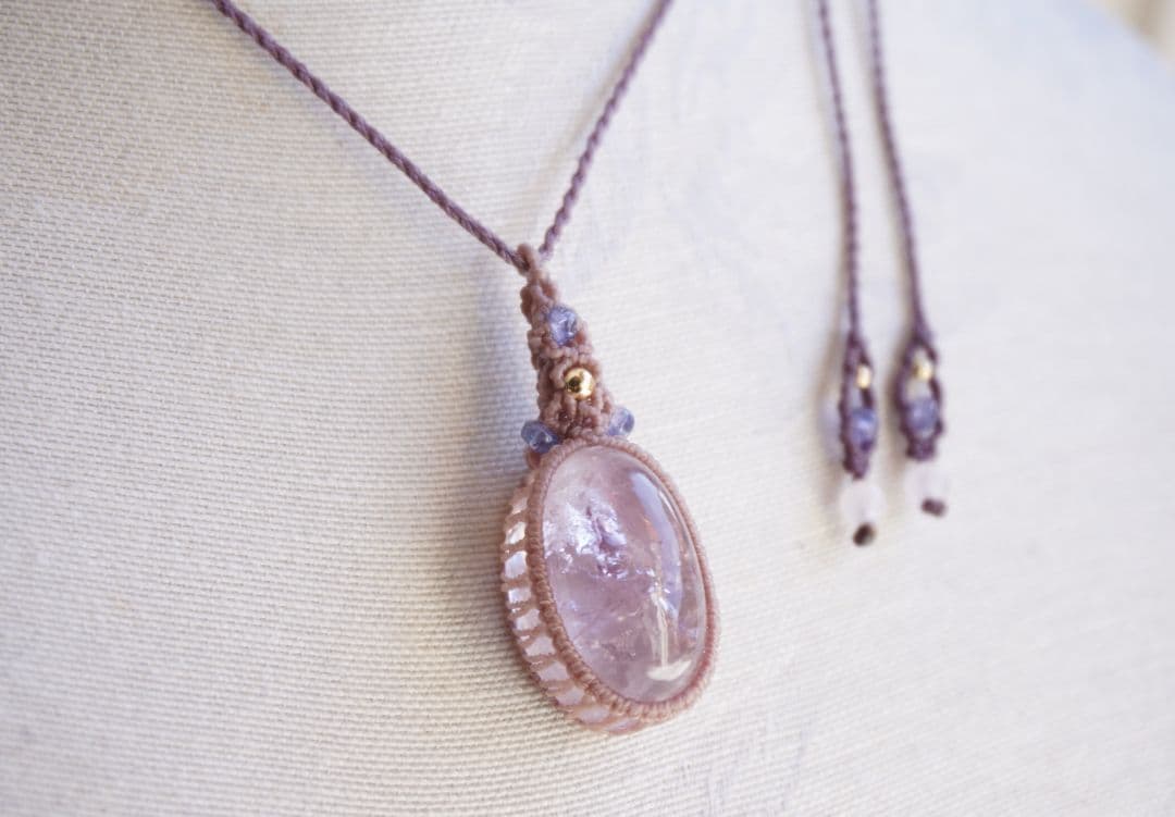 ピンクアメジスト　タンザナイト　マクラメ　ネックレス