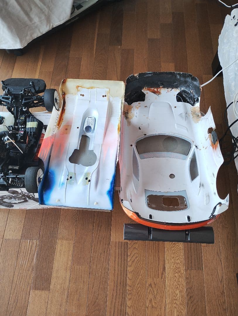 Inferno GT2 ＆ Inferno 各1機のシャーシとプロポのセット