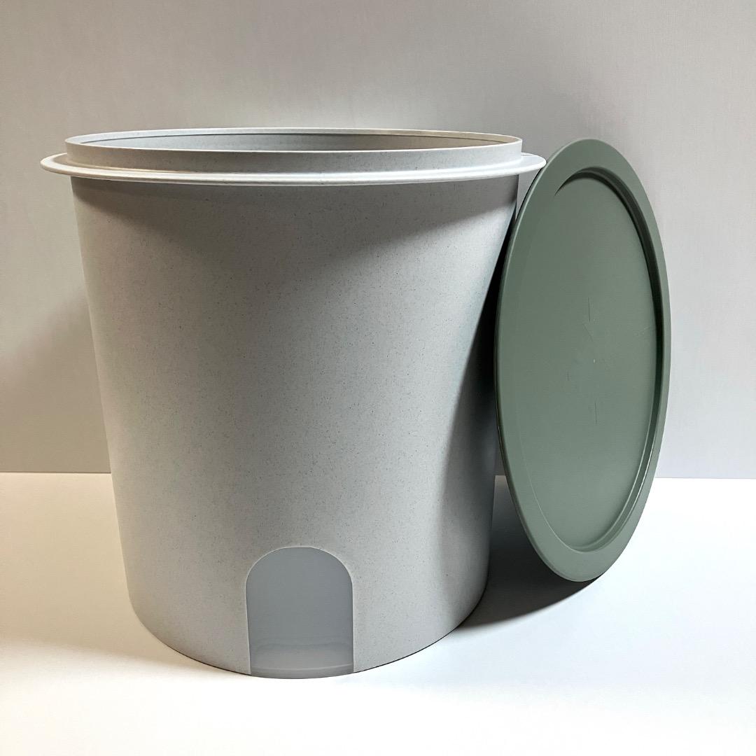 タッパーウェア／スーパーキャニスター 14.5リットル