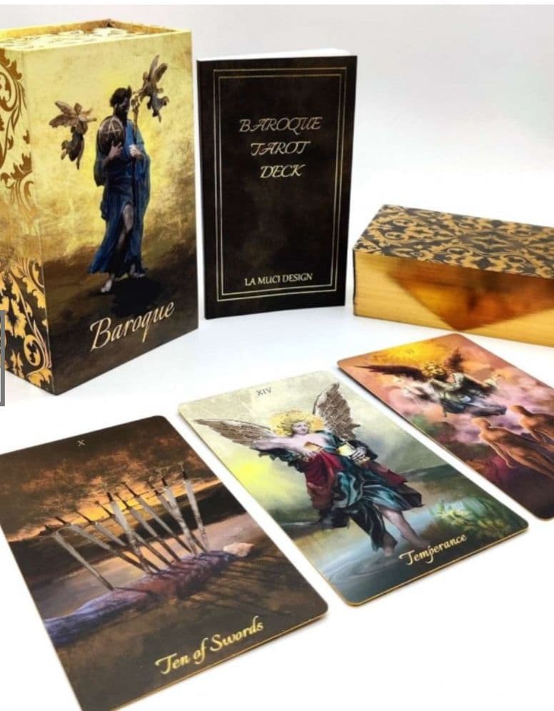 ゴールドが豪華で美しい！バロックタロット