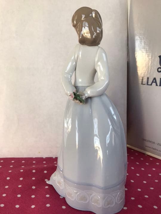 大幅値引き❣️lladro♡sweet and shy 6754