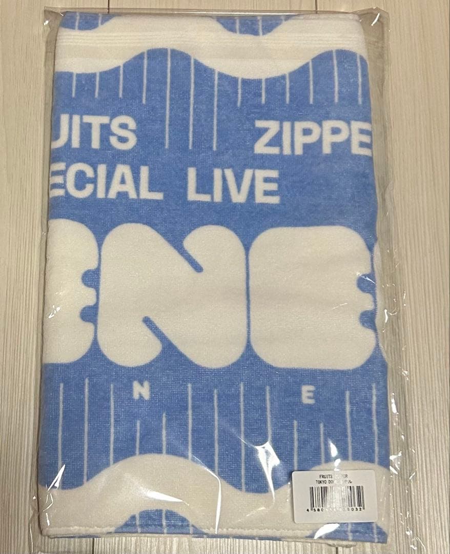 FRUITS ZIPPER ペンライト ユニフォーム タオル トートバッグ - メルカリ