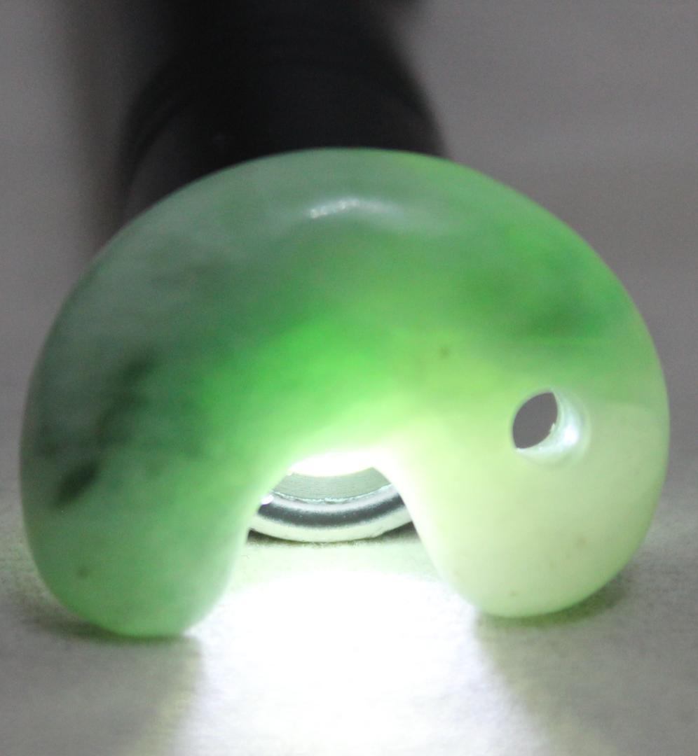 専用出品［透明感］糸魚川翡翠 勾玉 7.0g