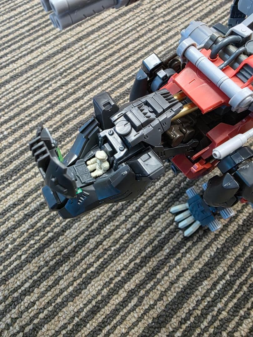 コトブキヤ　HMM ゾイド　セイバータイガー　シュバルツ仕様　素組み