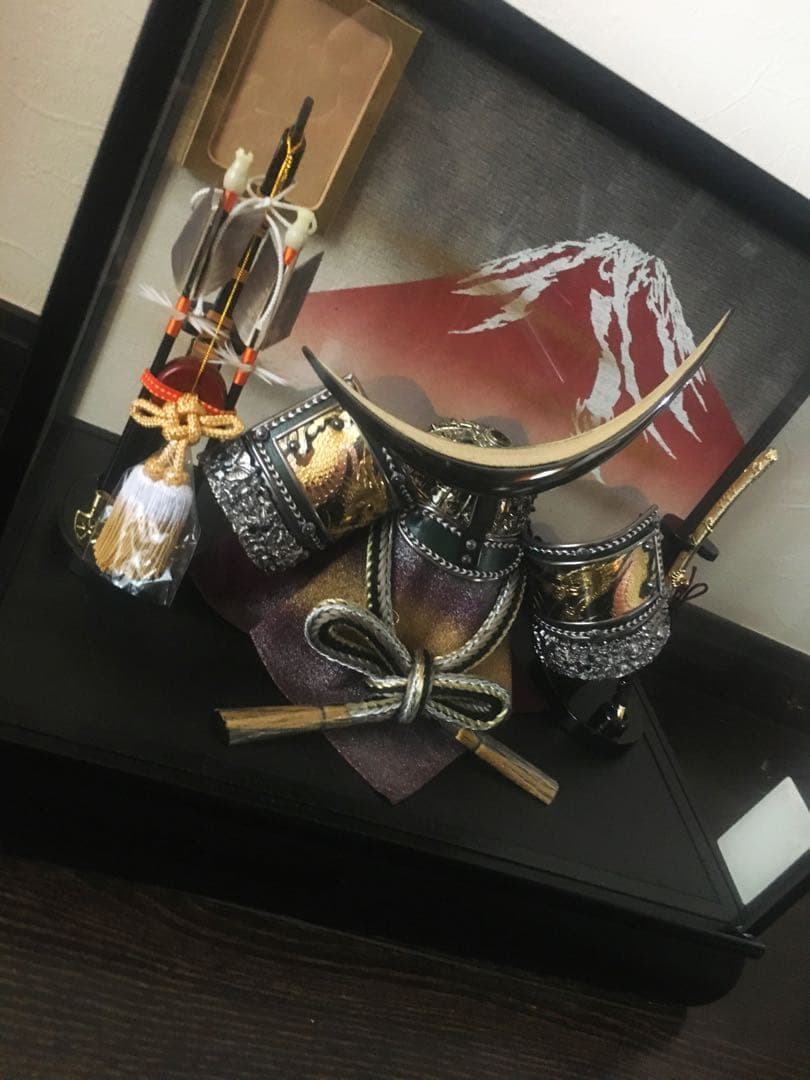 【美品】8号彫金伊達兜　赤富士　盛光作　高級五月人形