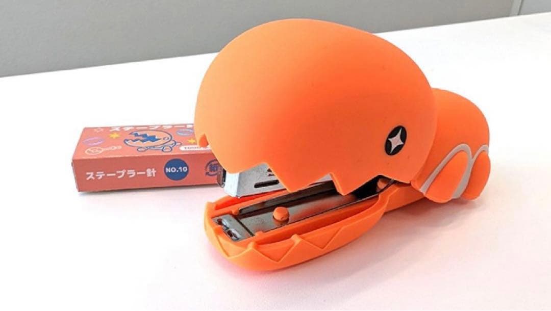 ポケモンセンター かみつき隊 ナックラー ステープラー - メルカリ