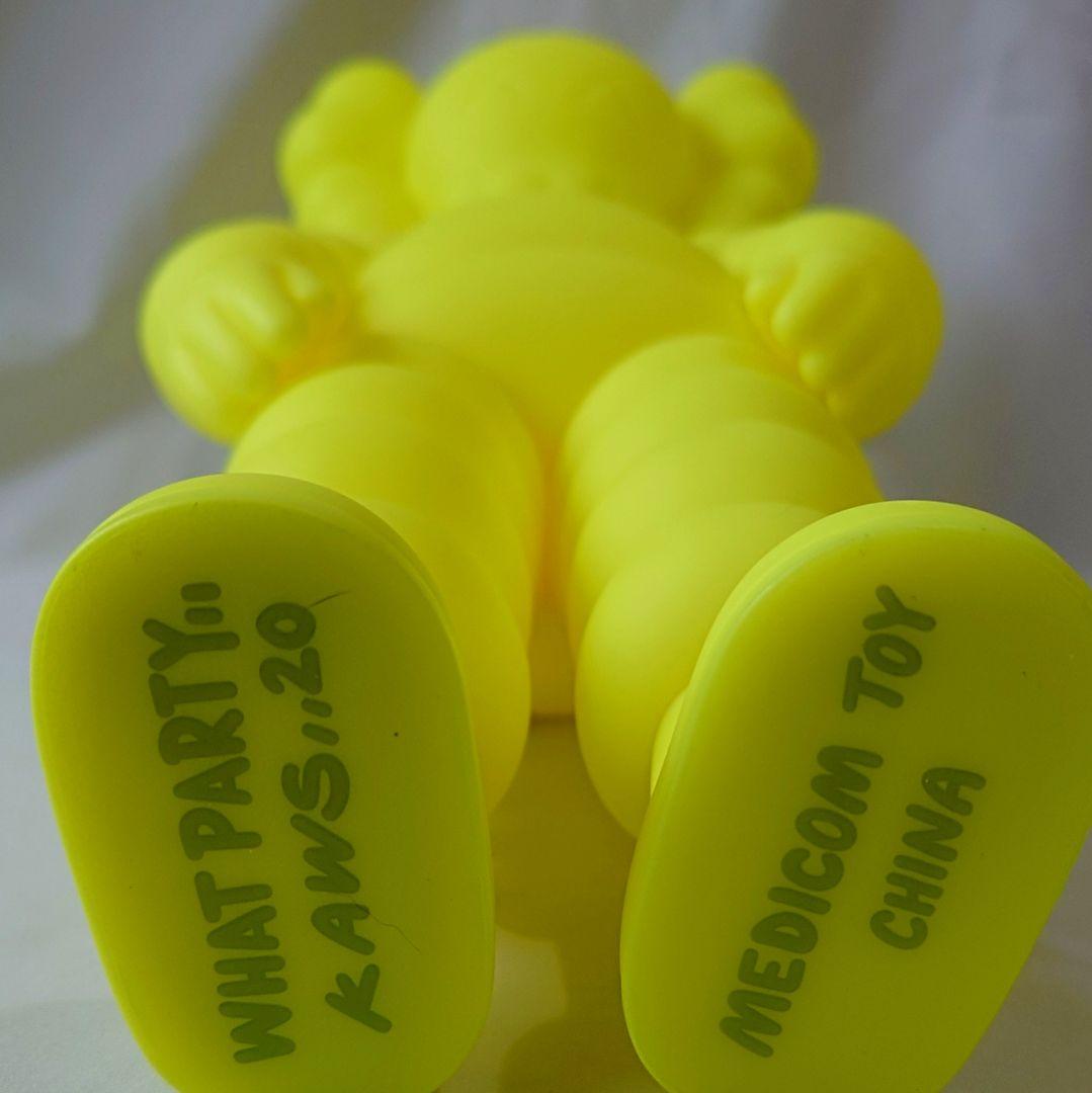KAWS カウズ WHAT PARTY OPEN EDITION YELLOW L108856927 - その他ブランド