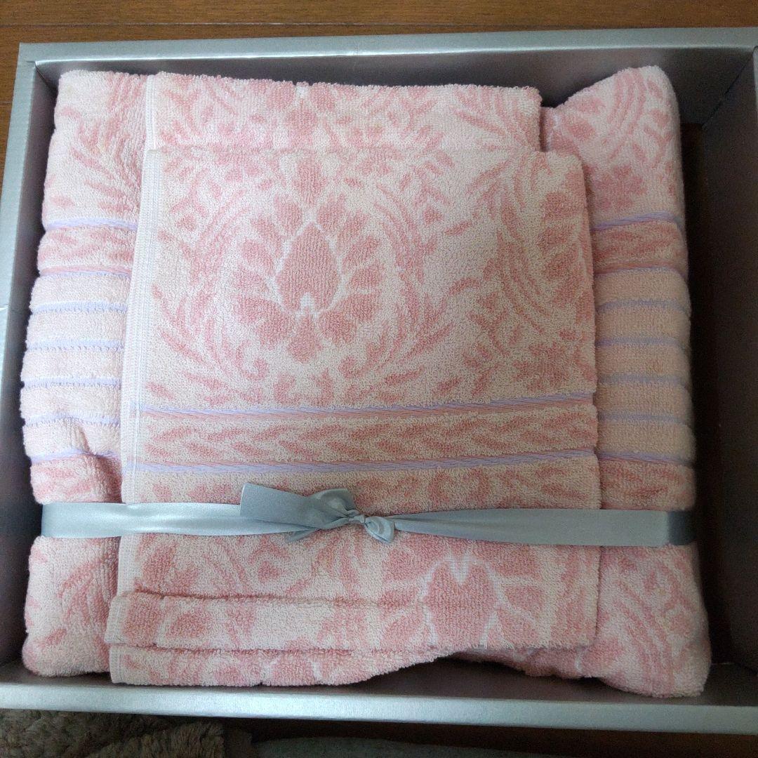 Christian Dior タオルケット - メルカリ