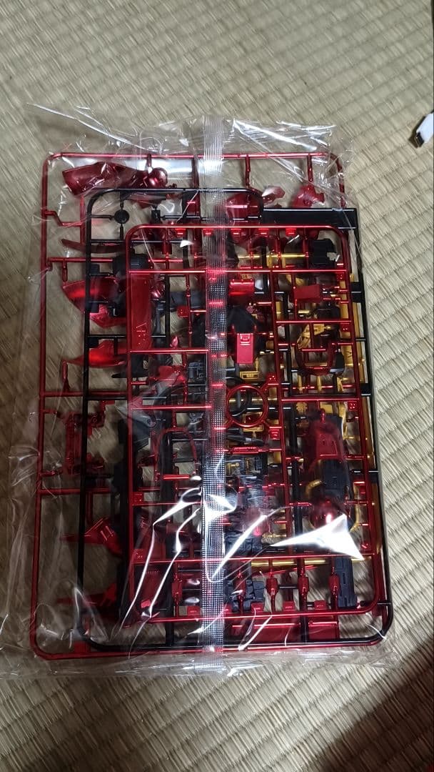 RG 1/144 沙扎比 赤メッキ色（スペシャルコーティング風) 未組立