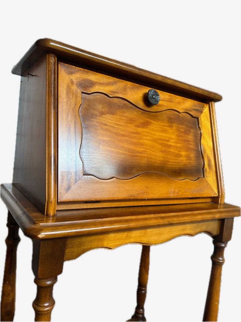 カリモク ライティングビューロー