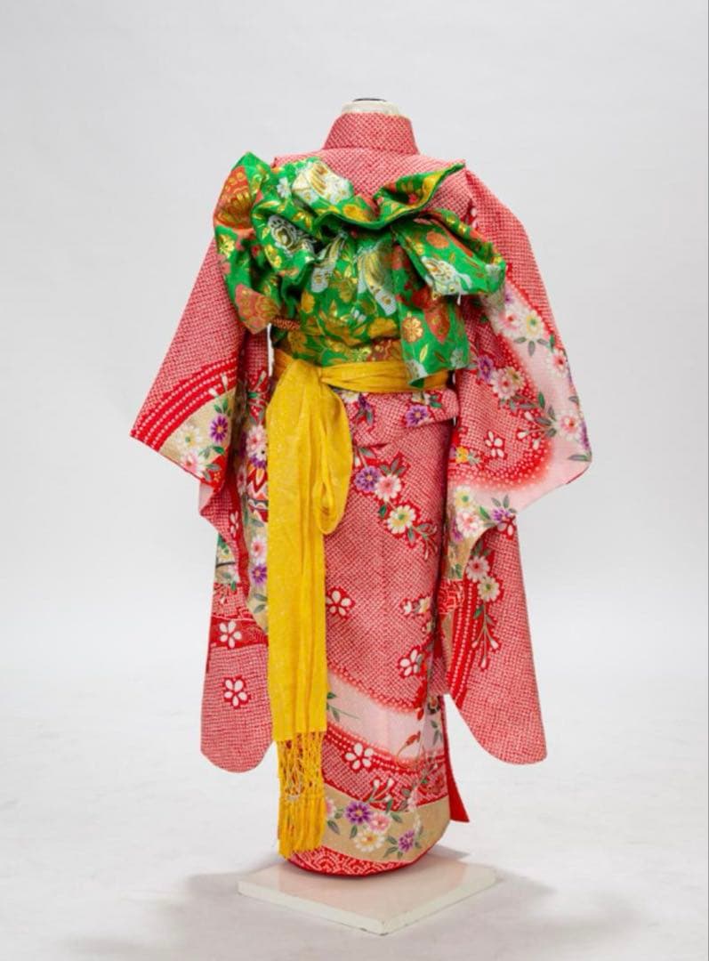 七五三　７歳振袖赤の疋田絞り紋様