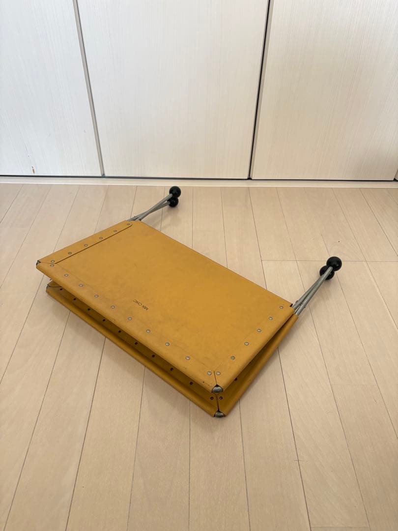 バルカンファイバー製折りたたみ式マガジンラック イエロー