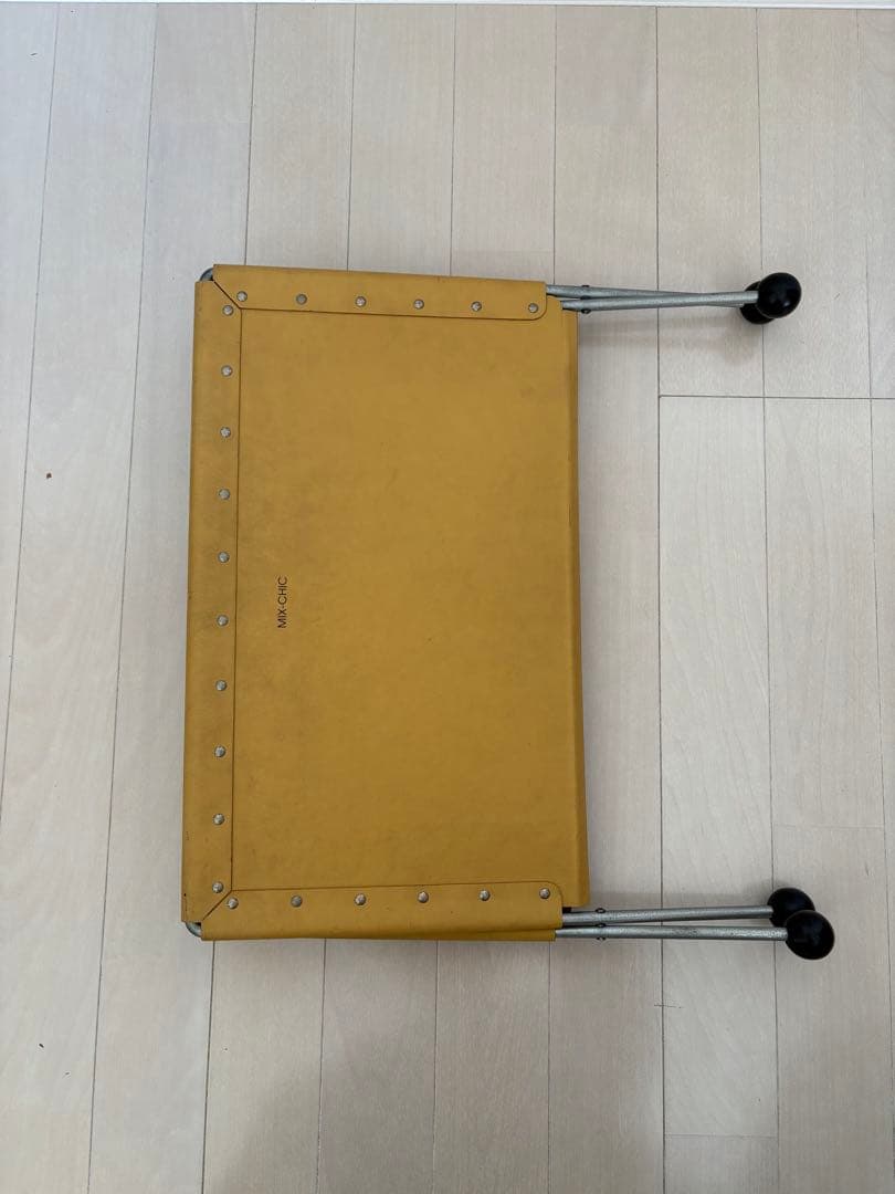 バルカンファイバー製折りたたみ式マガジンラック イエロー