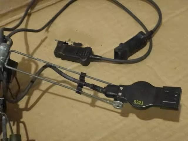 米軍放出品 経年劣化 ヴィンテージ感があり ヘリコプター用ヘッドセット