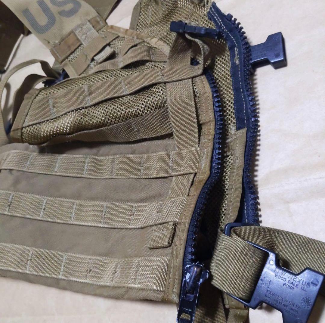 アメリカ軍 海兵隊 FLCベスト/IFAKポーチ2個付 実物放出良品 - メルカリ