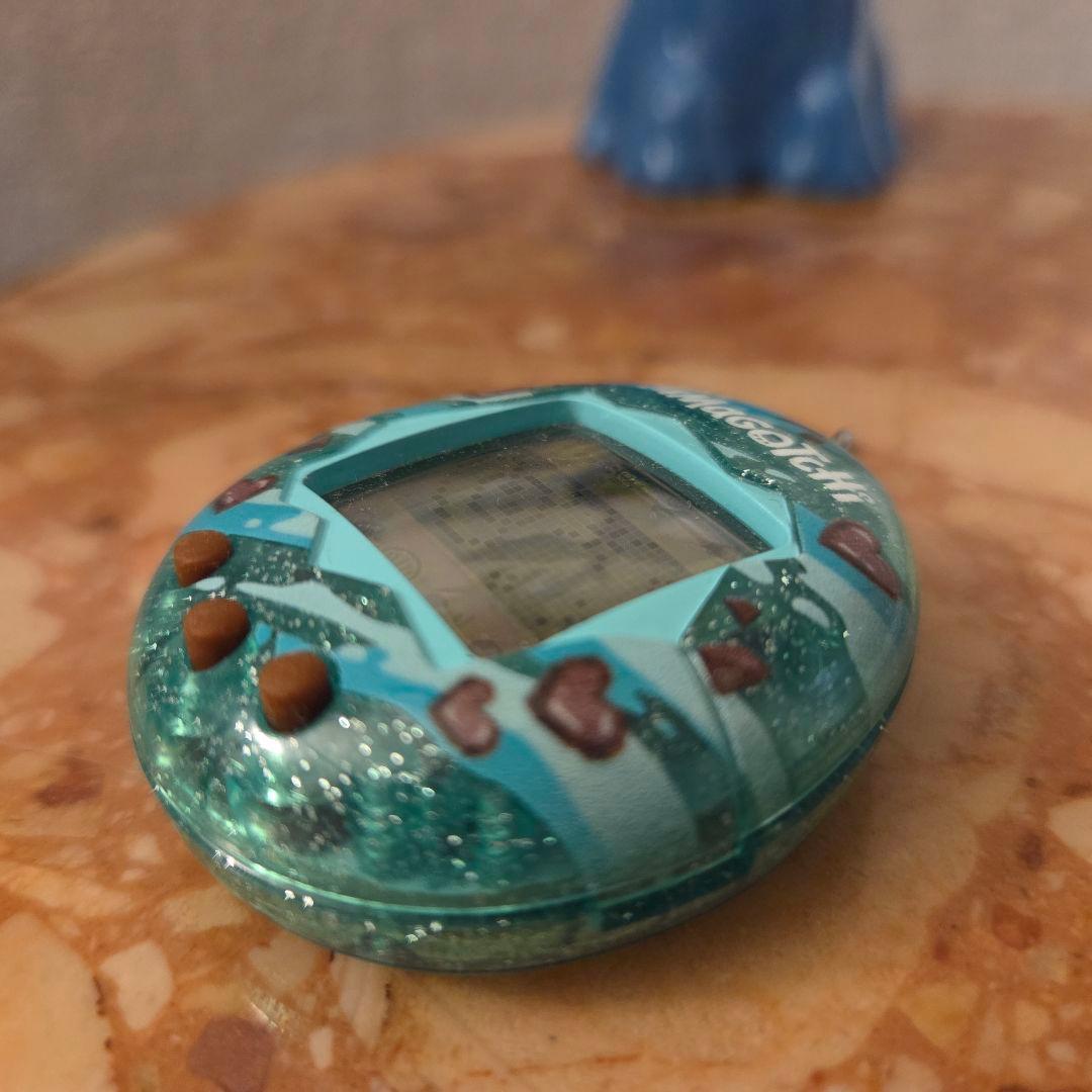 ファミマ限定 GEN2たまごっち チョコミント - メルカリ