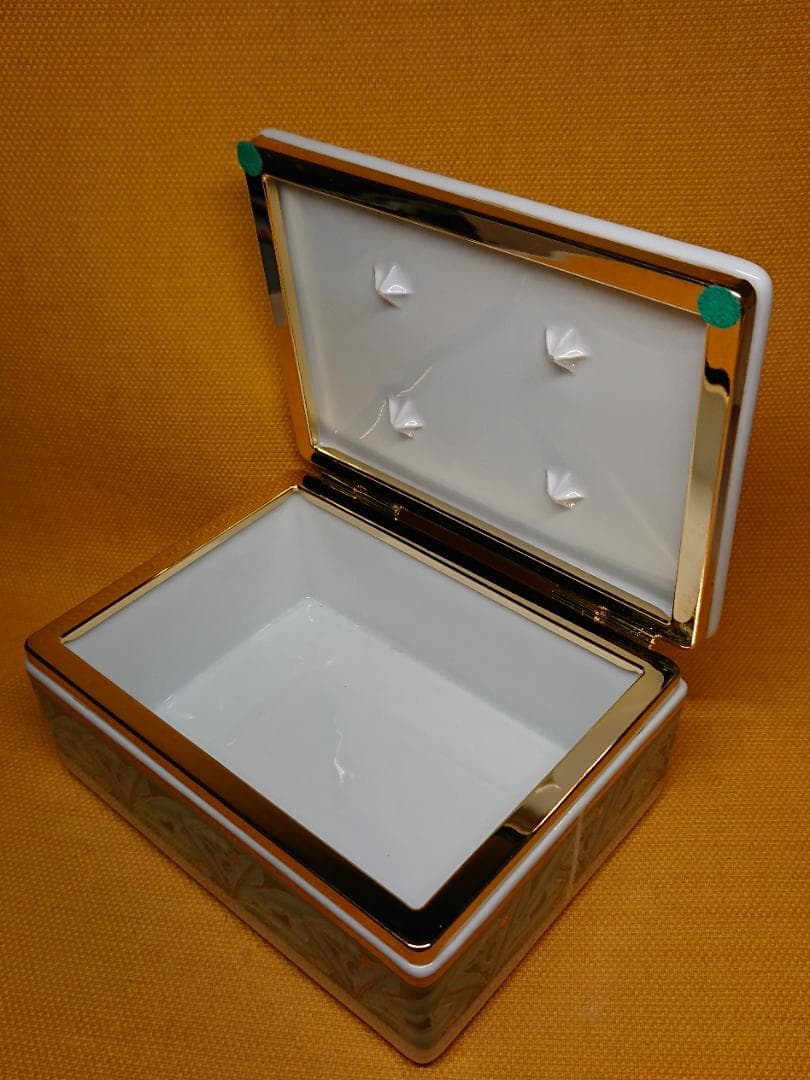 【美品】小物入れ　ヨーロッパ　陶器　置物　インテリア　工芸品　美術品　A3465