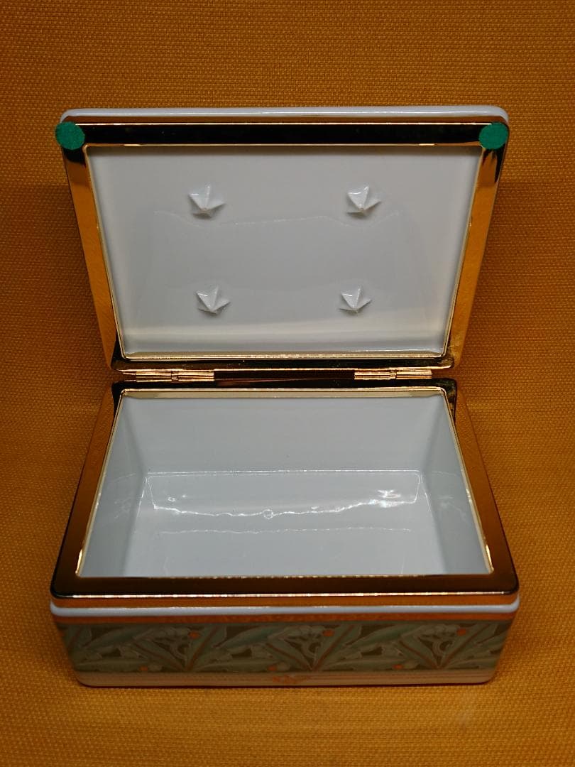 【美品】小物入れ　ヨーロッパ　陶器　置物　インテリア　工芸品　美術品　A3465