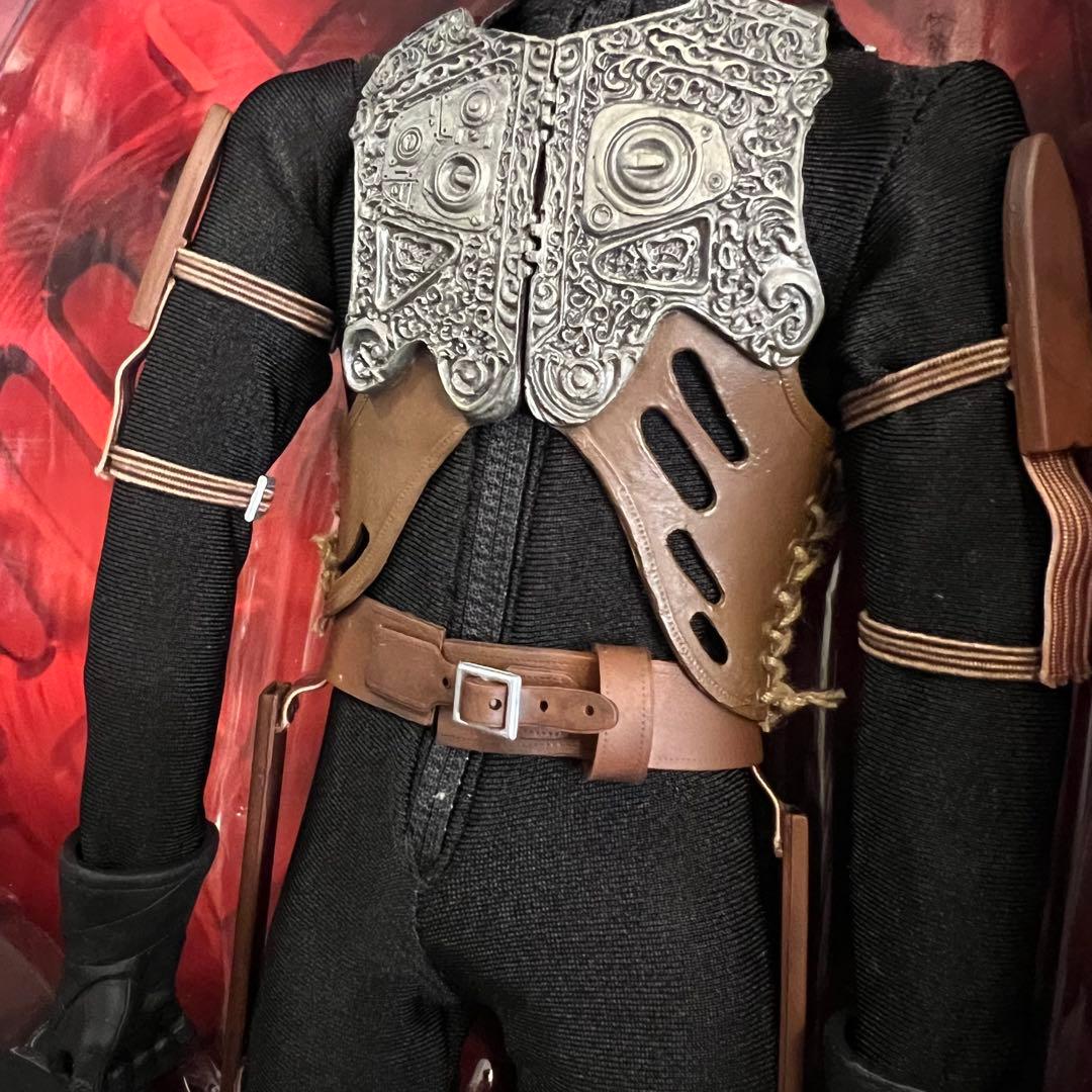 HELLBOY クロエネン 12inch sideshow フィギュア