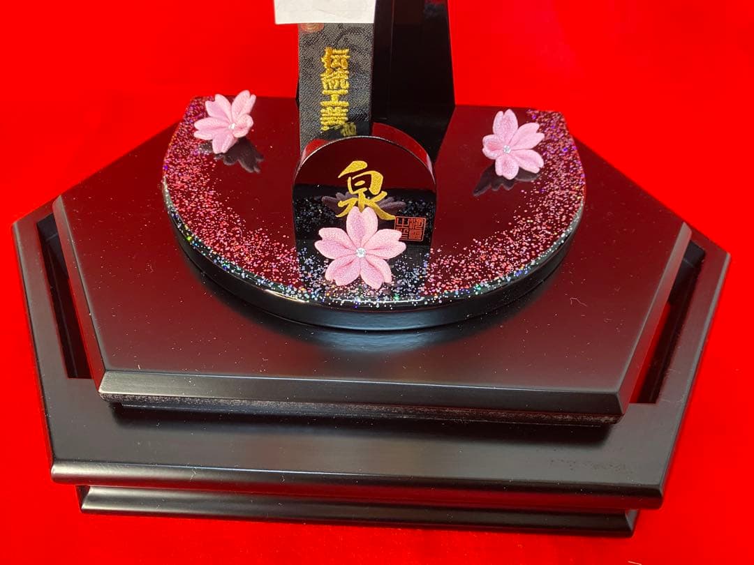 羽子板　六角ガラスケース１３号・サイズ間口約３５×奥行約２４×高さ約５３㎝