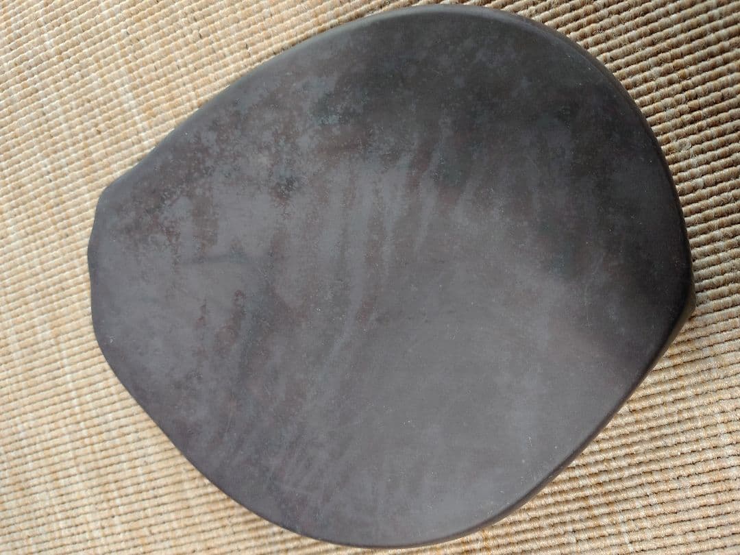 端渓の硯石　鳥の彫刻　珍品か