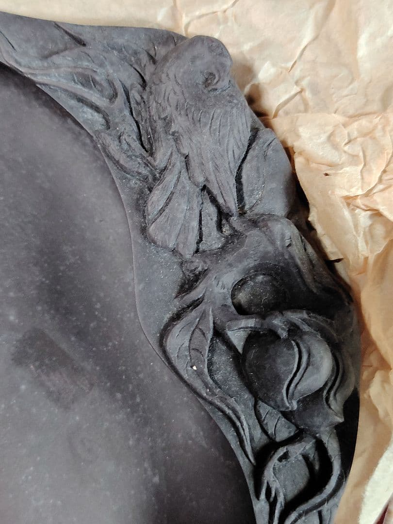 端渓の硯石　鳥の彫刻　珍品か