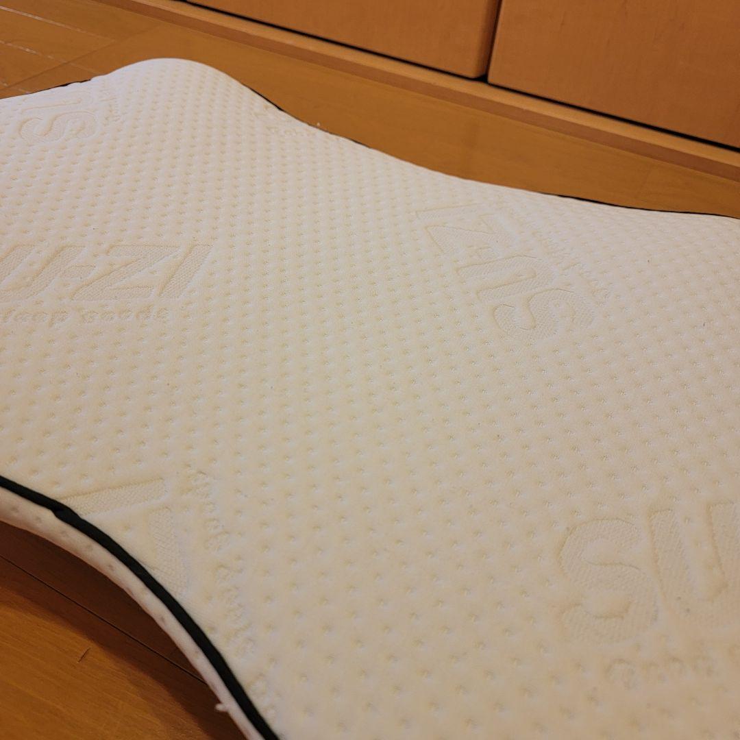 SUZI 横寝枕 MUGON 枕 ホワイト 横向き寝