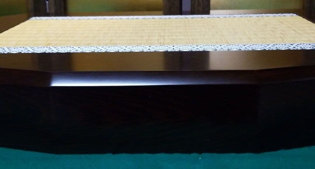 五月人形用　鉄刀木飾り台