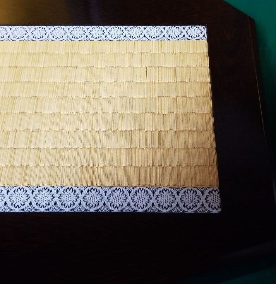 五月人形用　鉄刀木飾り台