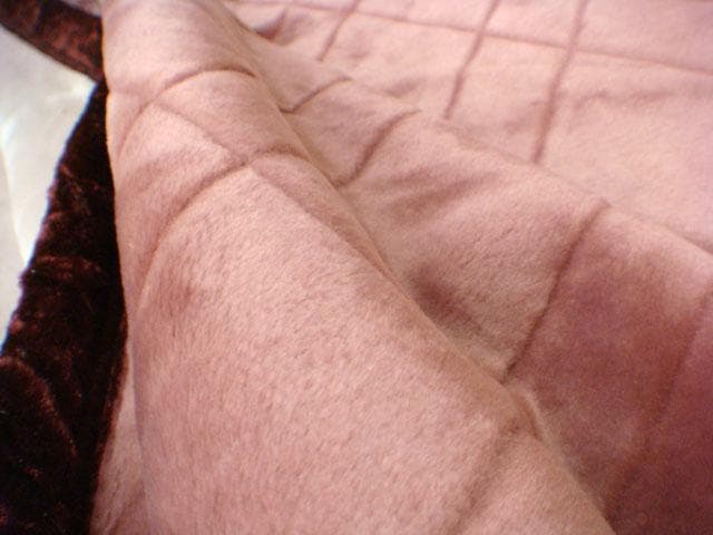 送料無料【新品B品】ダブルサイズ 毛布 【日本製　アクリル素材　2枚あわせ毛布】