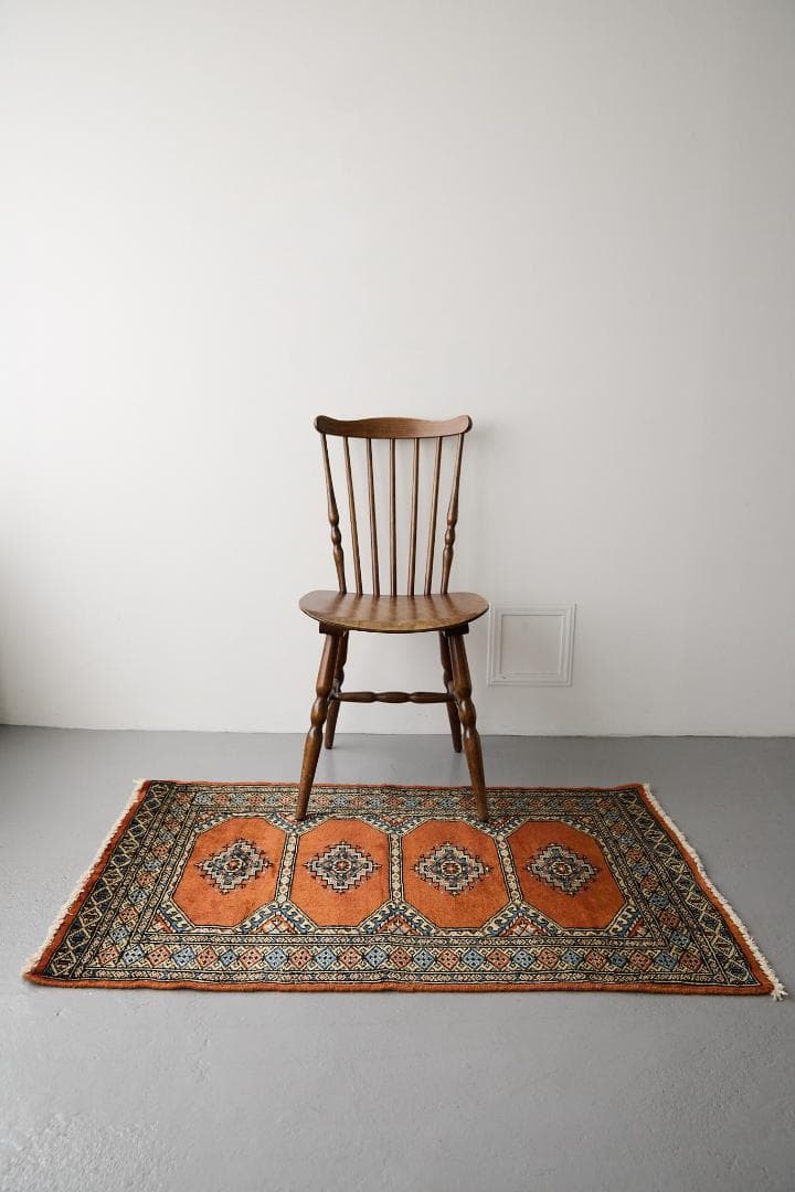 ヴィンテージラグ トライバルラグ パキスタン産（121×77cm）橙 茶 サンド