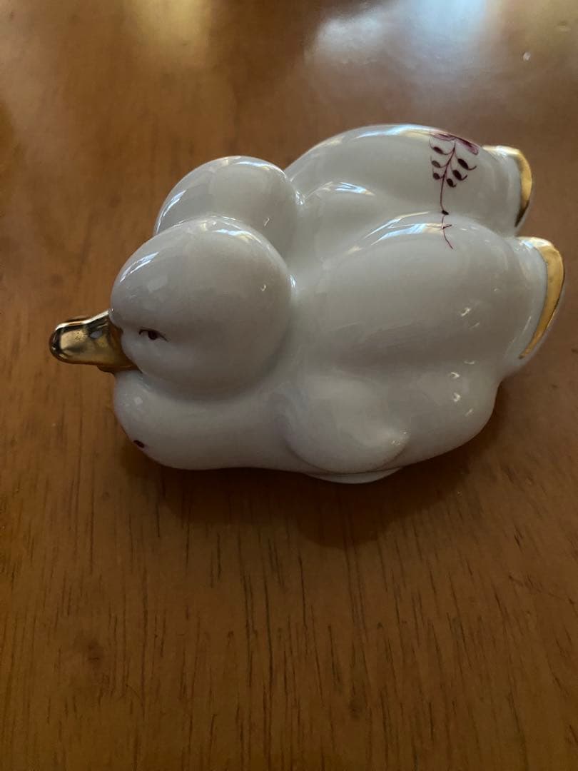 ロイヤルコペンハーゲンフィギュリンバーガンディ