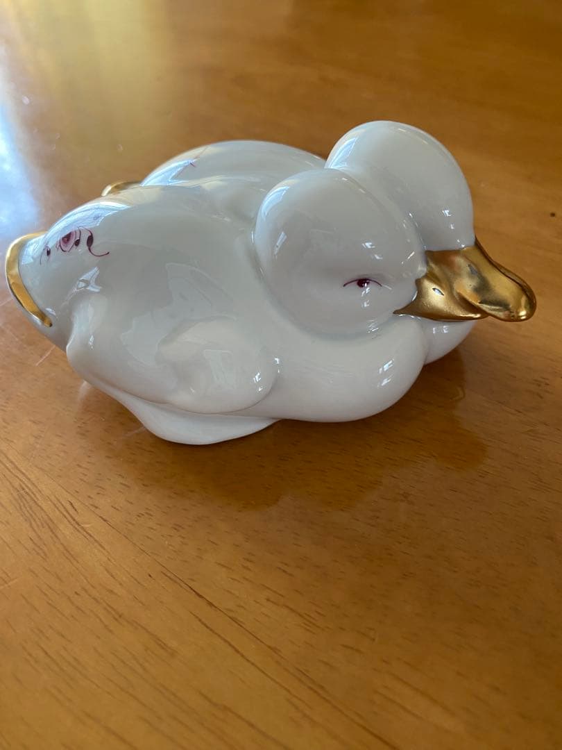 ロイヤルコペンハーゲンフィギュリンバーガンディ