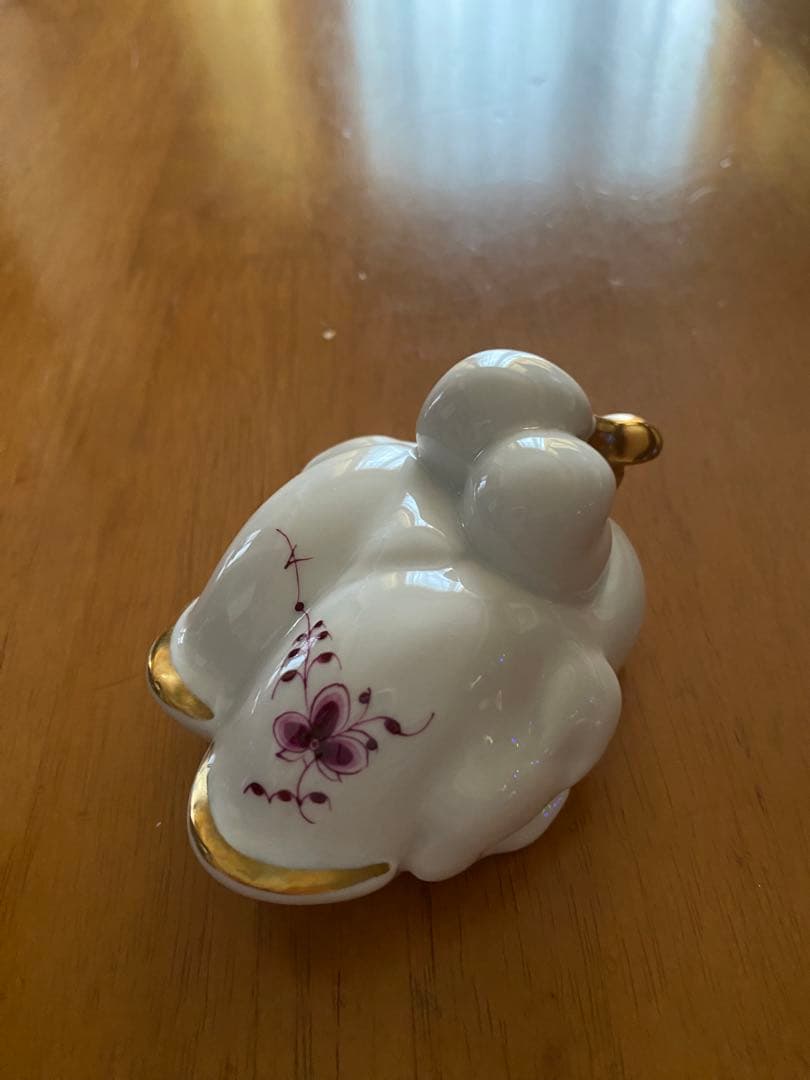 ロイヤルコペンハーゲンフィギュリンバーガンディ