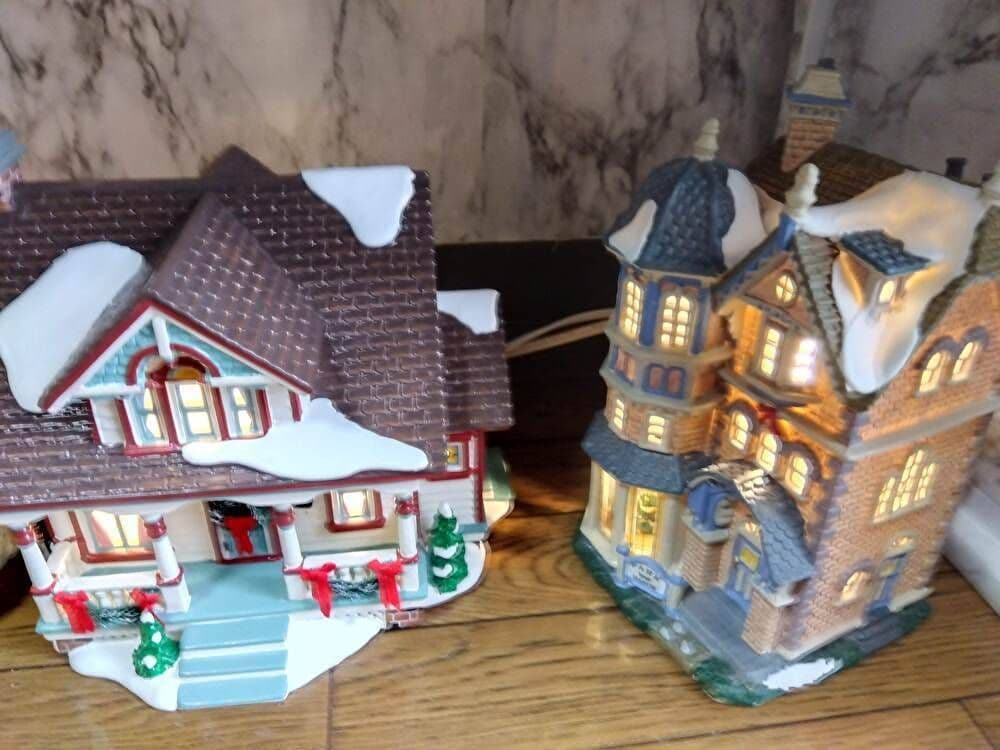 クリスマスヴィレッジLEDライトハウス・ミニチュアハウス・ドールハウス4点セット